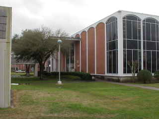 San Jacinto Community College Library, Central Campus.