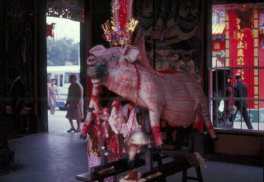 Taiwan Temple Offering.