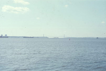 Verazano Narrows Bridge, Circle Line, NY.