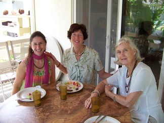 Iridena, Lucia, and Bindu.